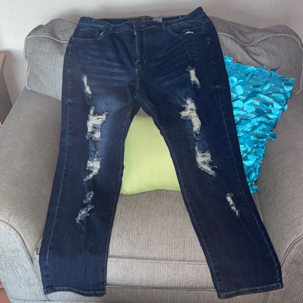 VIPJEANS Distressed Front Dark Wash Stretch Jean